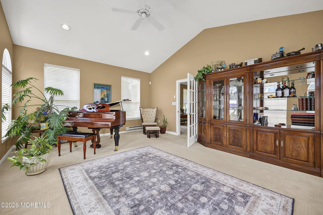 Photo of 407 Vassar Drive