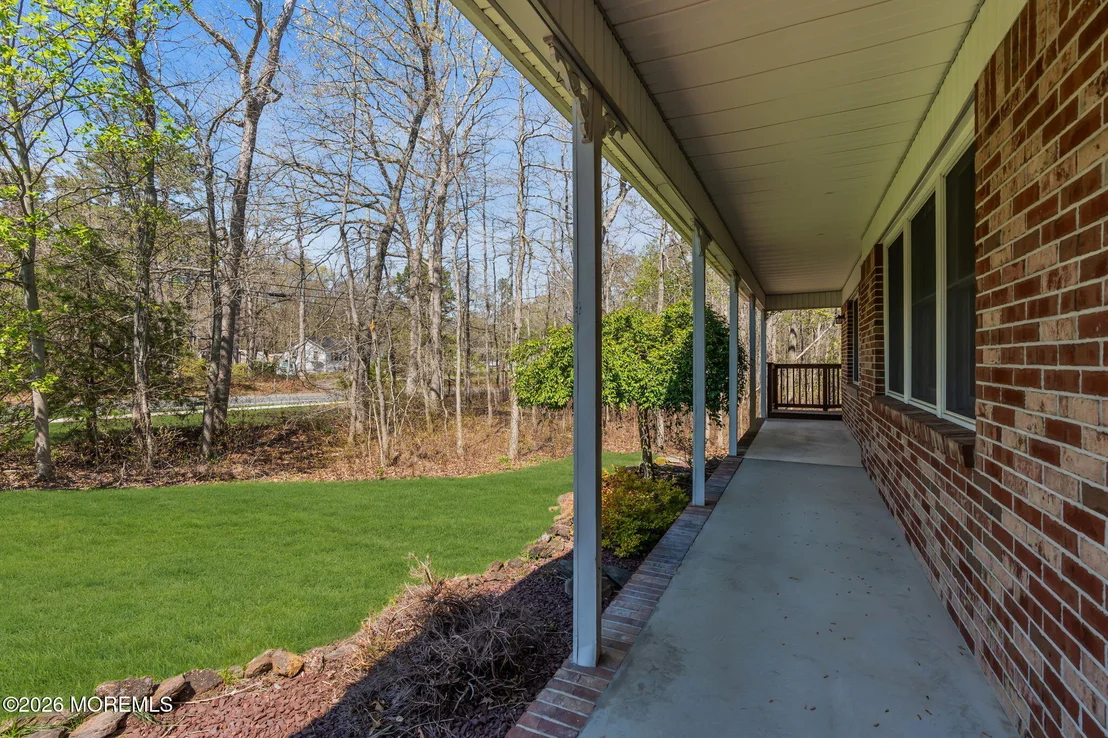 Photo of 205 Frank Applegate Road