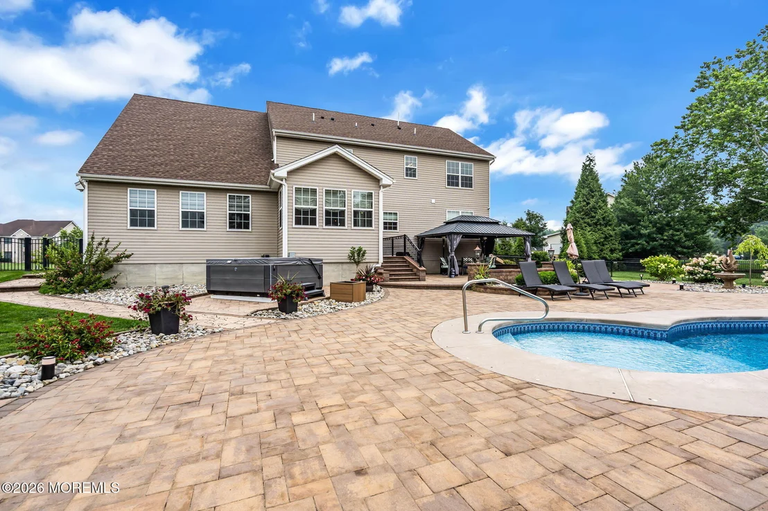 Photo of 12 Whispering Grove Boulevard