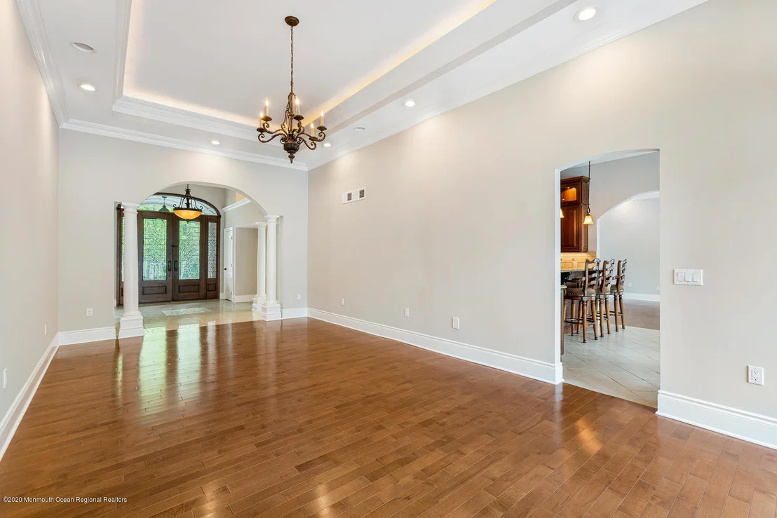 Photo of 9 S Tamarack Drive