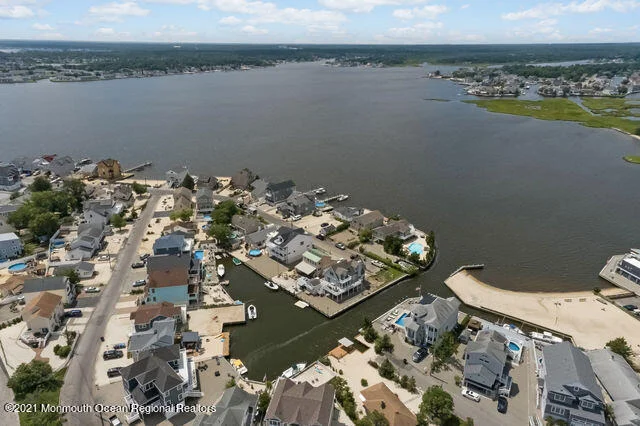 Photo of 114 Shore Drive