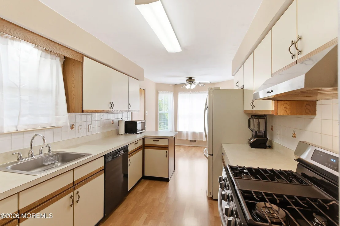 Photo of 203 Sunset Drive