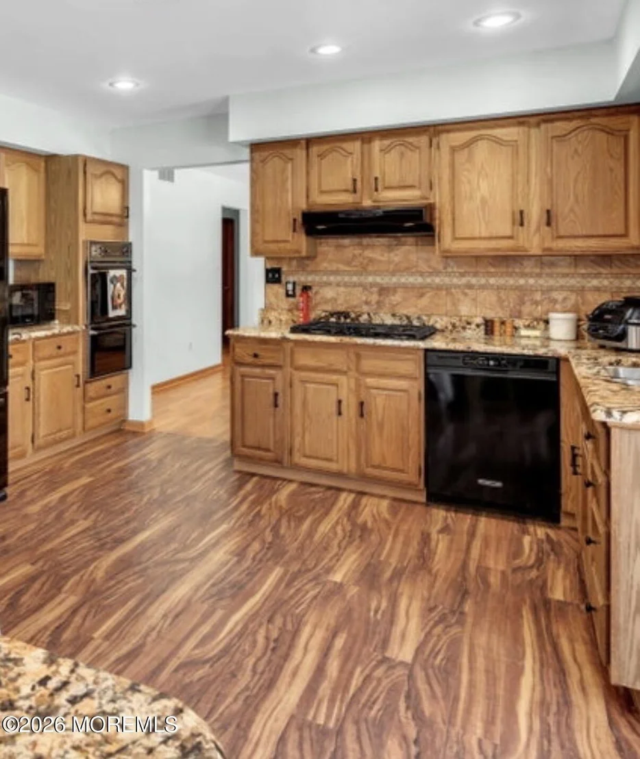 Photo of 177 Cedar Swamp Road