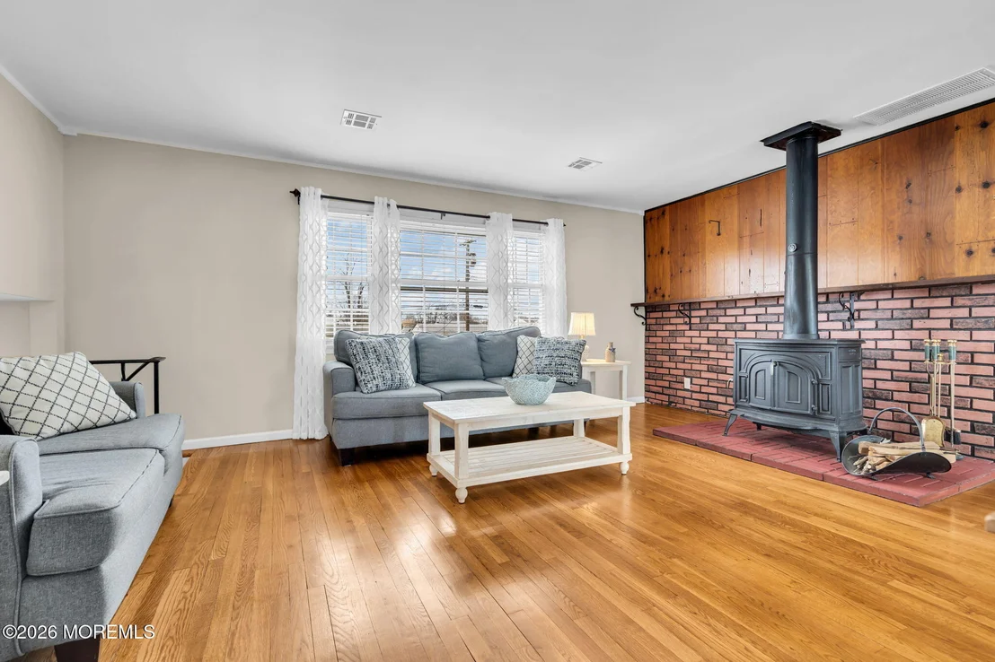 Photo of 116 Cornell Avenue