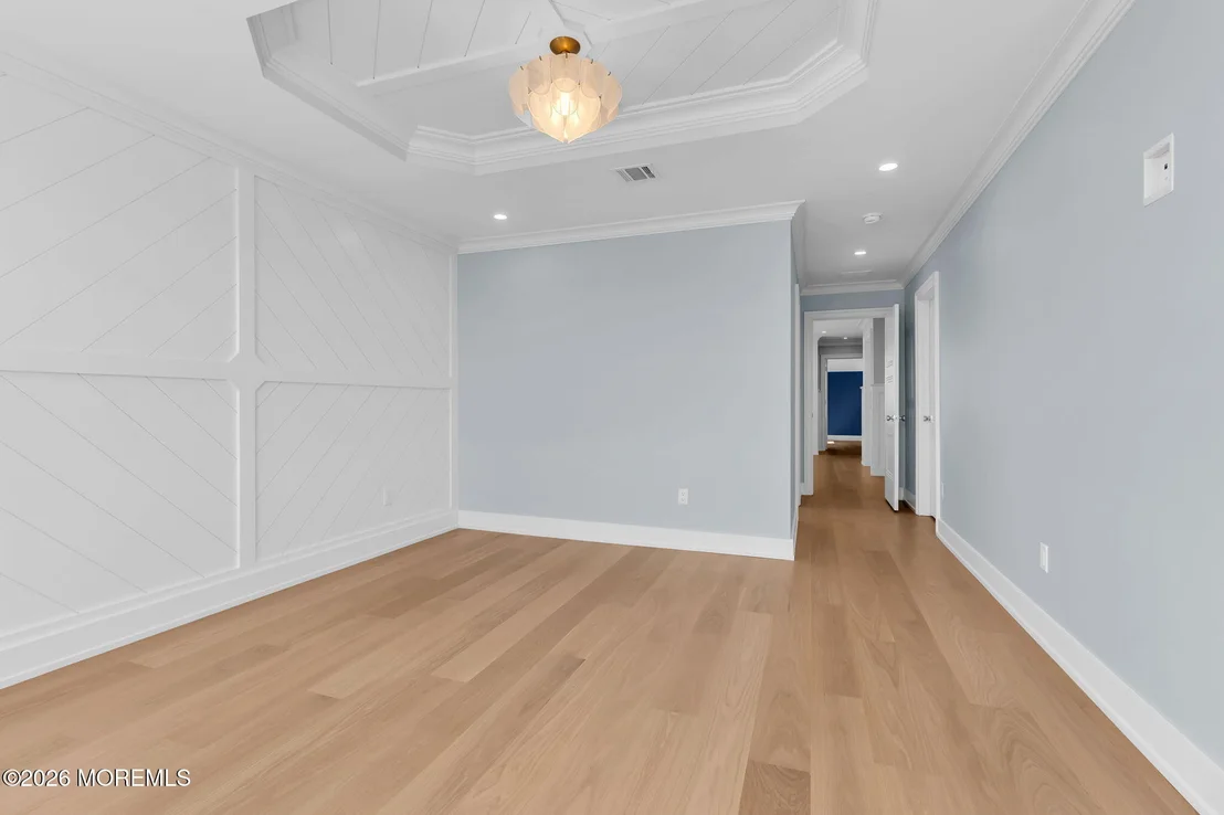 Photo of 153 Pershing Boulevard