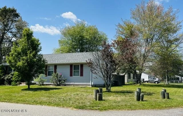 Photo of 718 Clearwater Drive