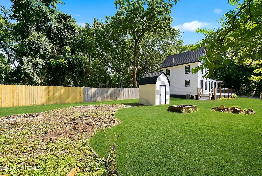 Photo of 164 Maple Avenue