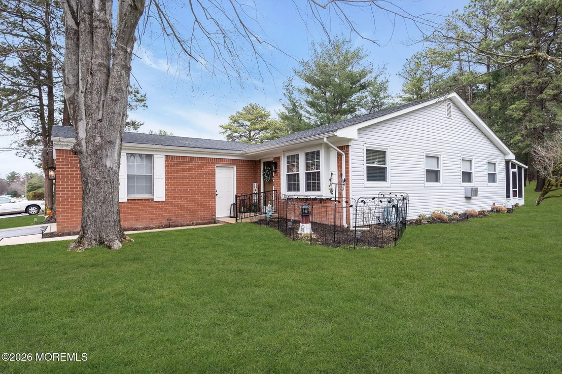 Photo of Unit 98 at 98 Constitution Boulevard