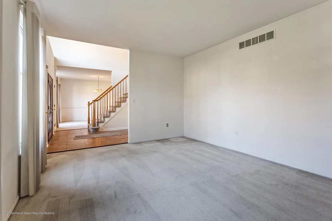Photo of 11 Hardwood Drive