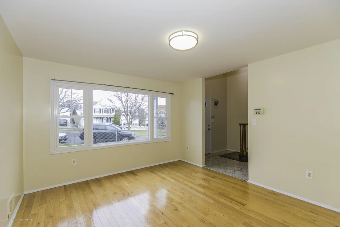 Photo of 58 Oak Knoll Drive