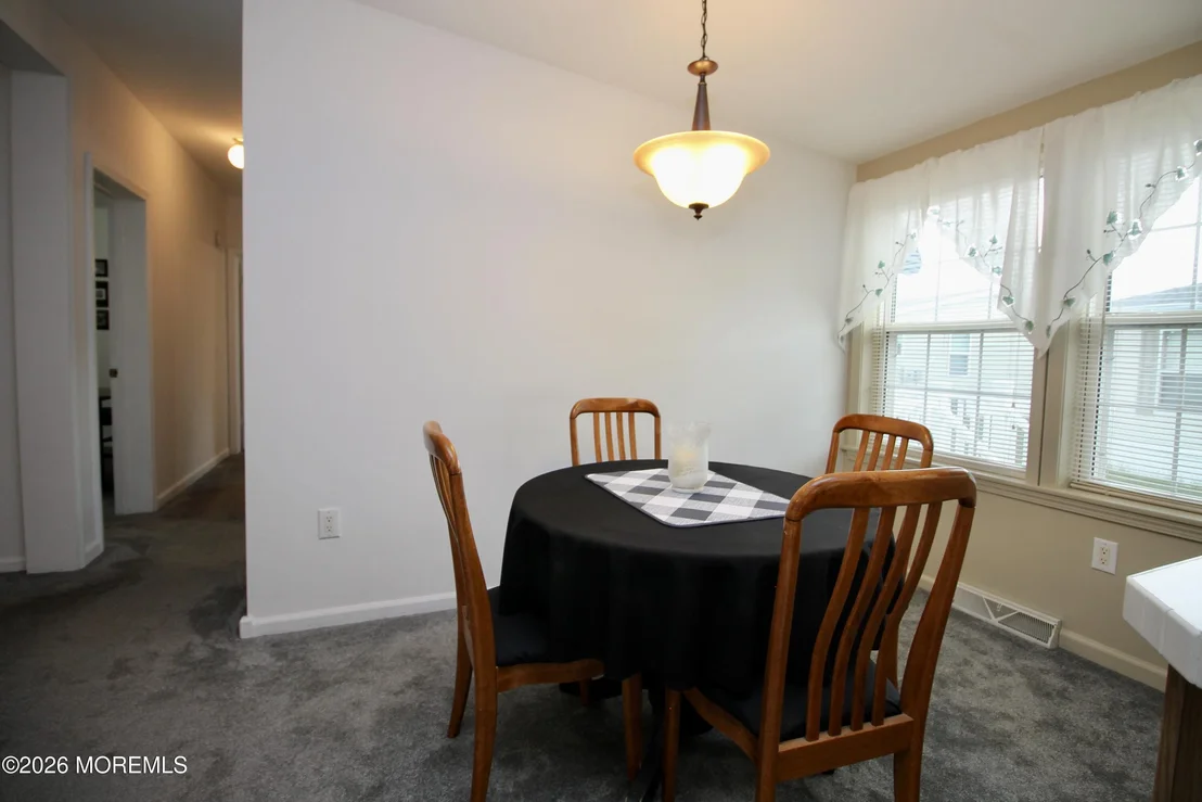 Photo of 92 Cardinal Way