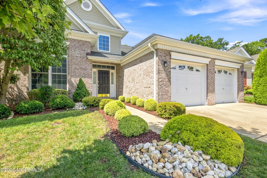 Photo of 16 Bay Hill Road
