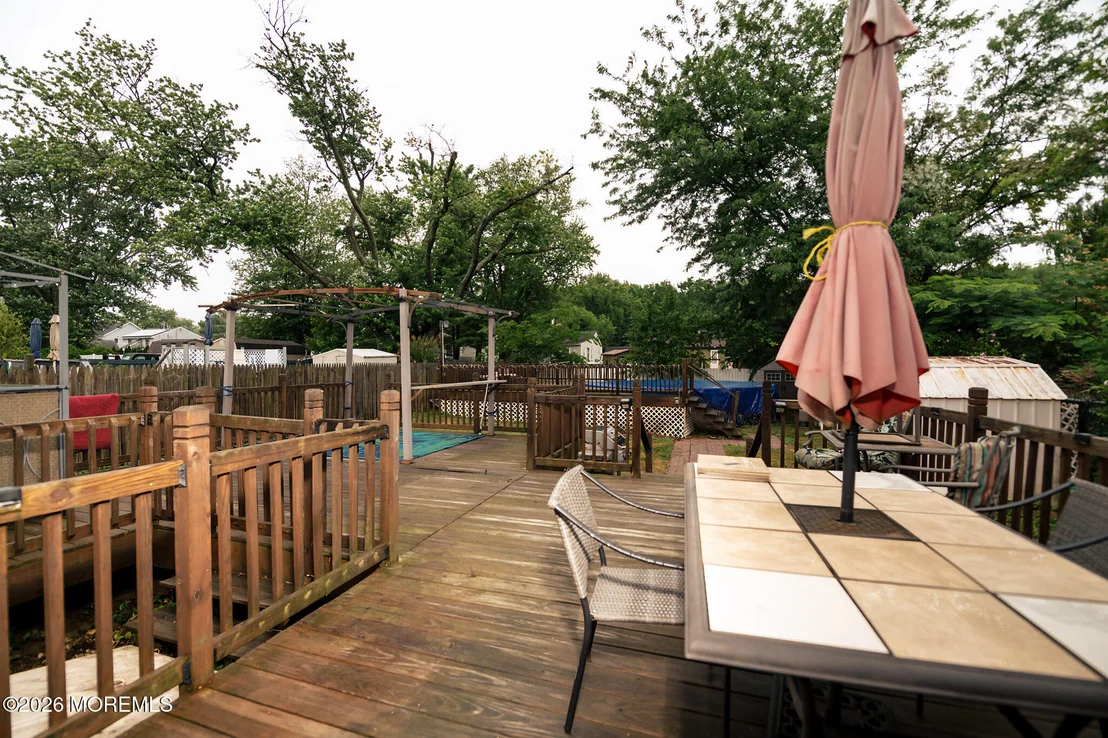 Photo of 302 Edgeview Road