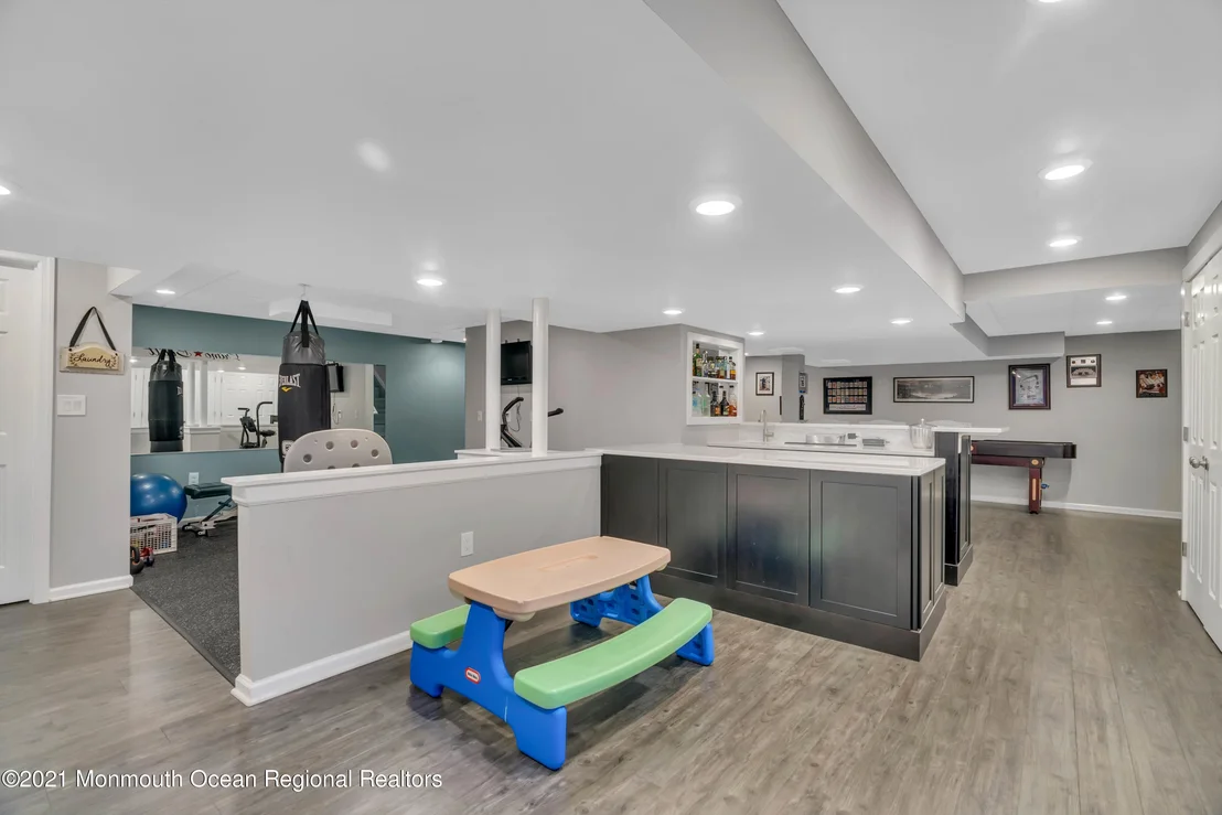 Photo of 7 River Edge Drive