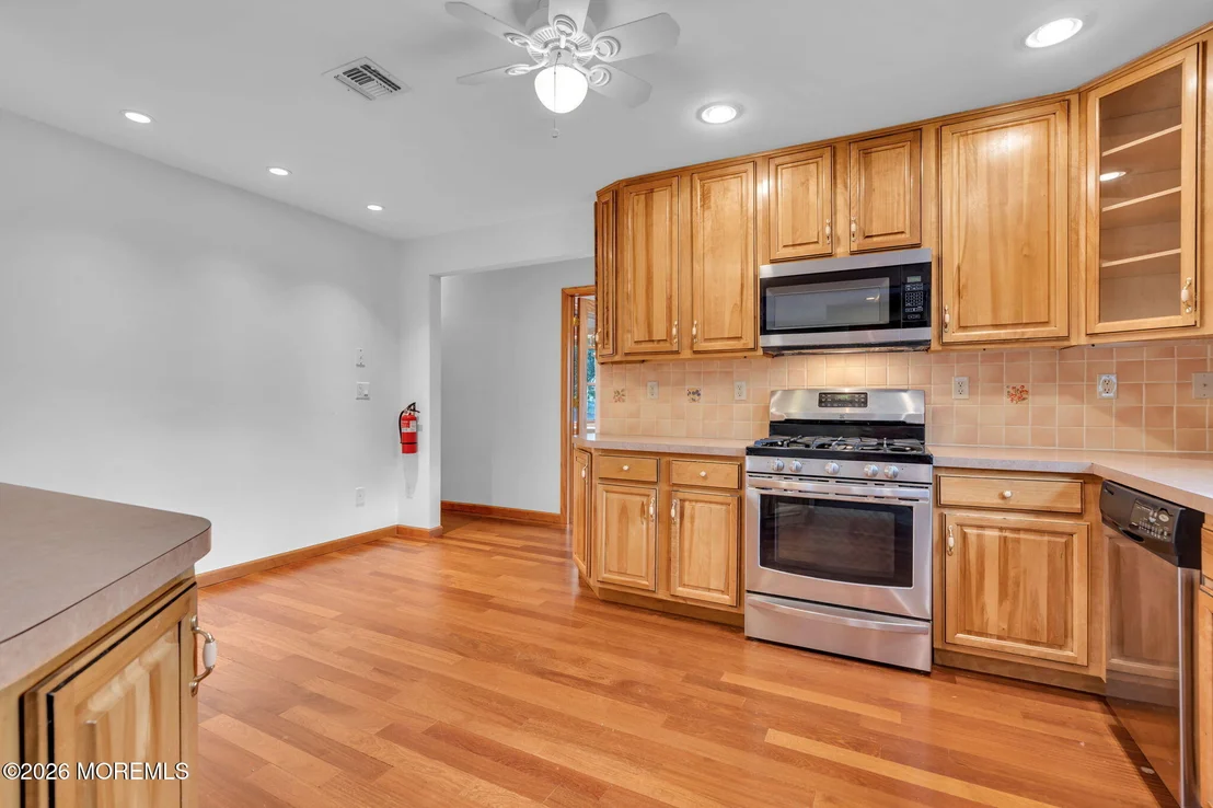 Photo of 20 Sylvan Boulevard