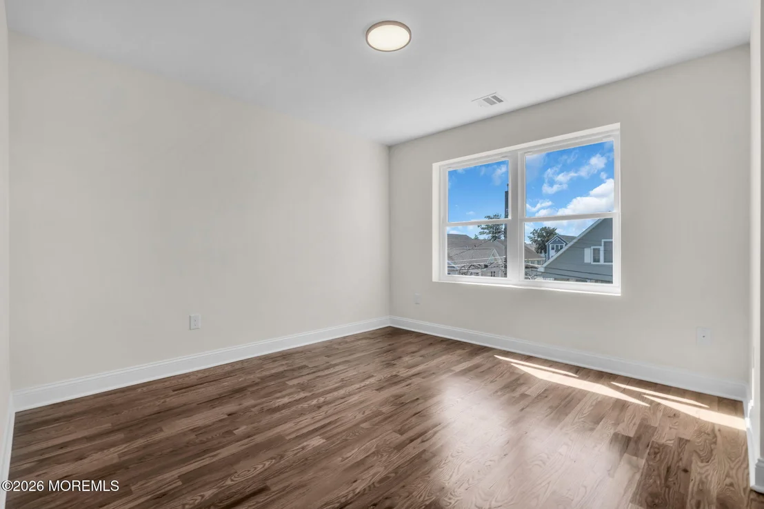 Photo of 917 5th Street