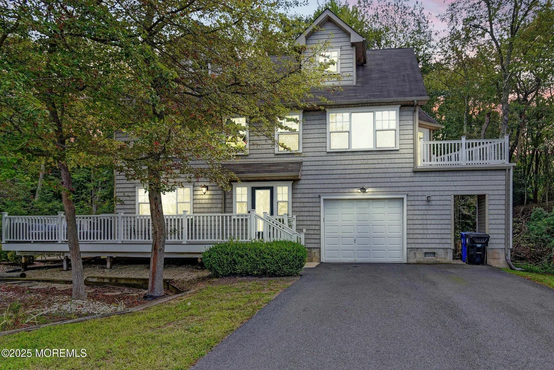 Photo of 7 Cedar Island Drive