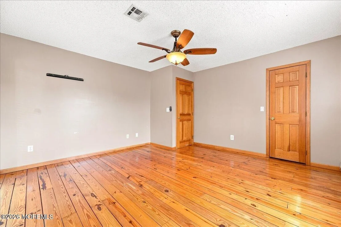 Photo of 483 Drum Point Road
