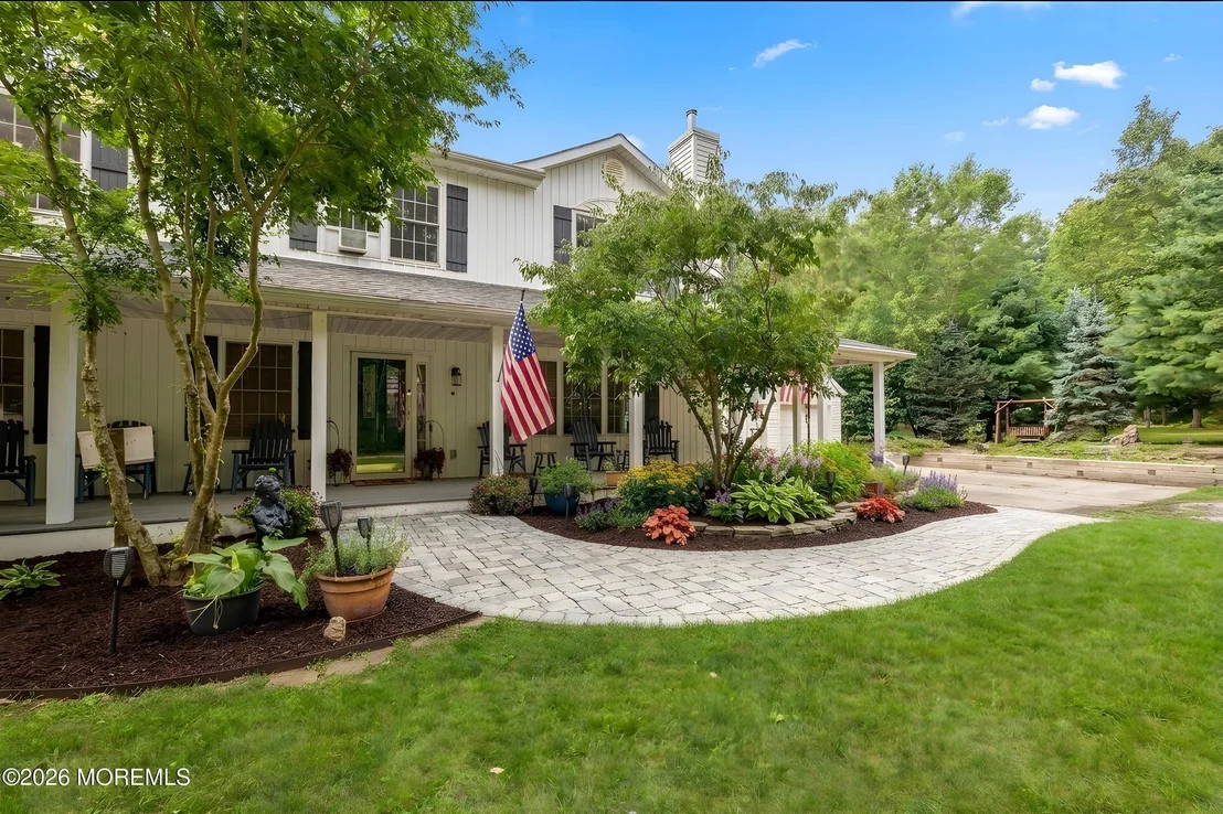 Photo of 700 Wright Debow Road