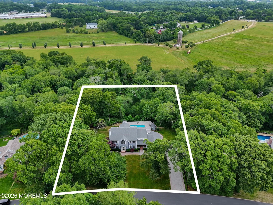 Photo of 1908 Shadowbrook Drive