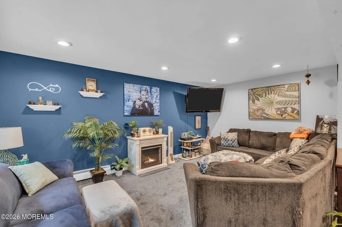 Photo of 155 W 3rd Street