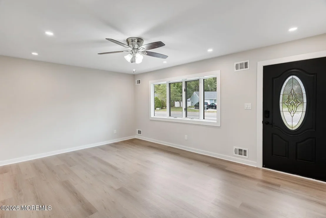 Photo of 56 Georgetown Boulevard