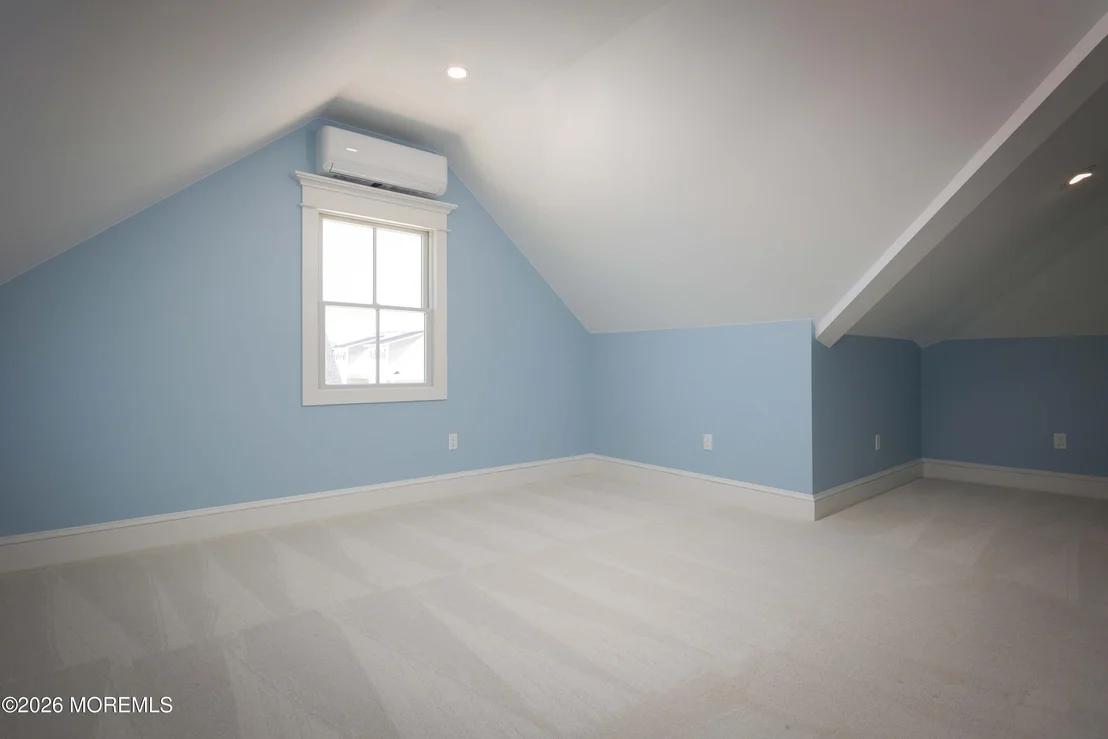 Photo of 116 8th Avenue