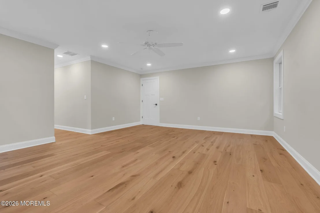 Photo of 1237 Benedict Street