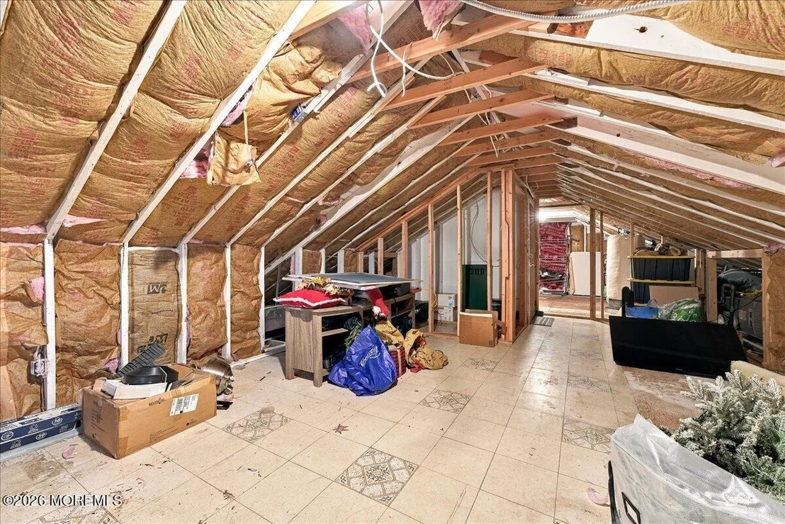 Photo of 552 Lloyd Road