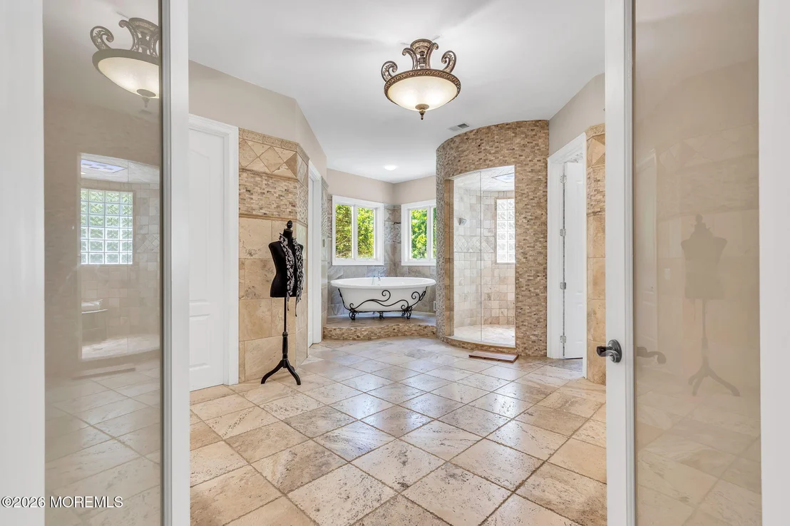 Photo of 347 Millstone Road