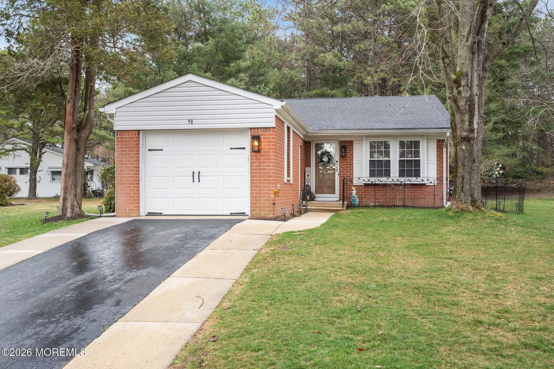 Photo of Unit 98 at 98 Constitution Boulevard