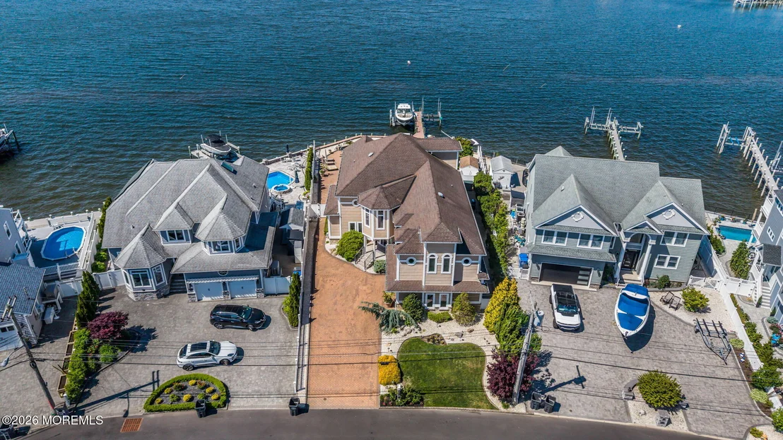 Photo of 531 Bayview Drive