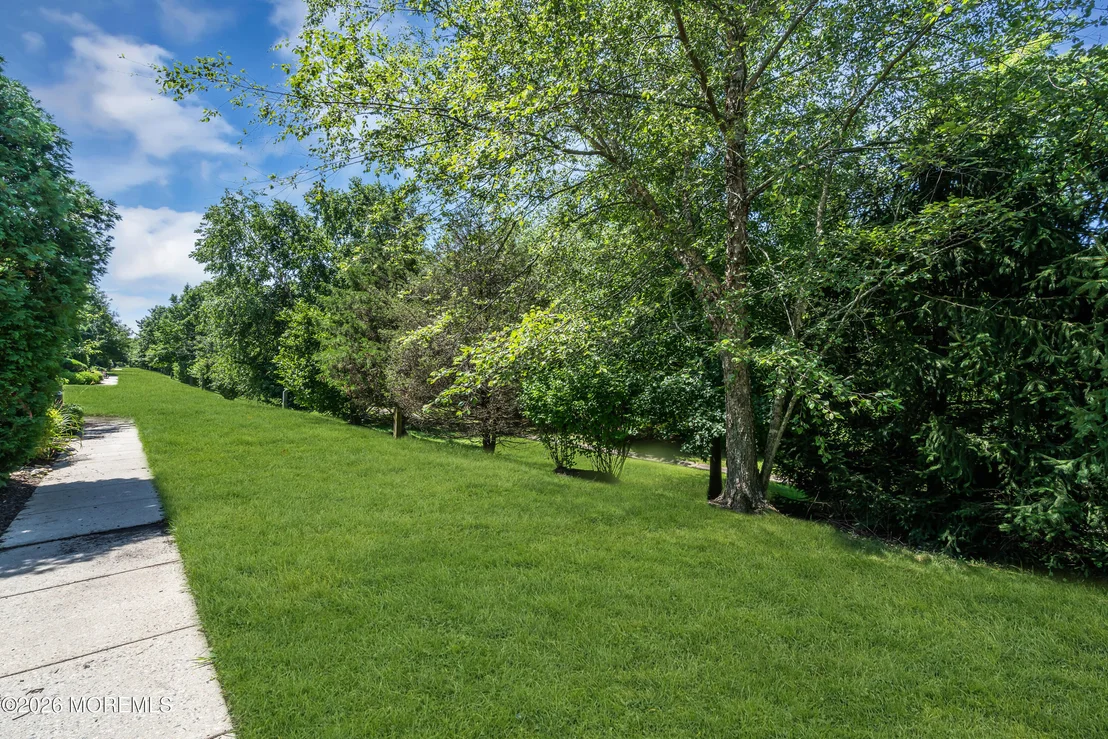 Photo of 357 Brookfield Drive