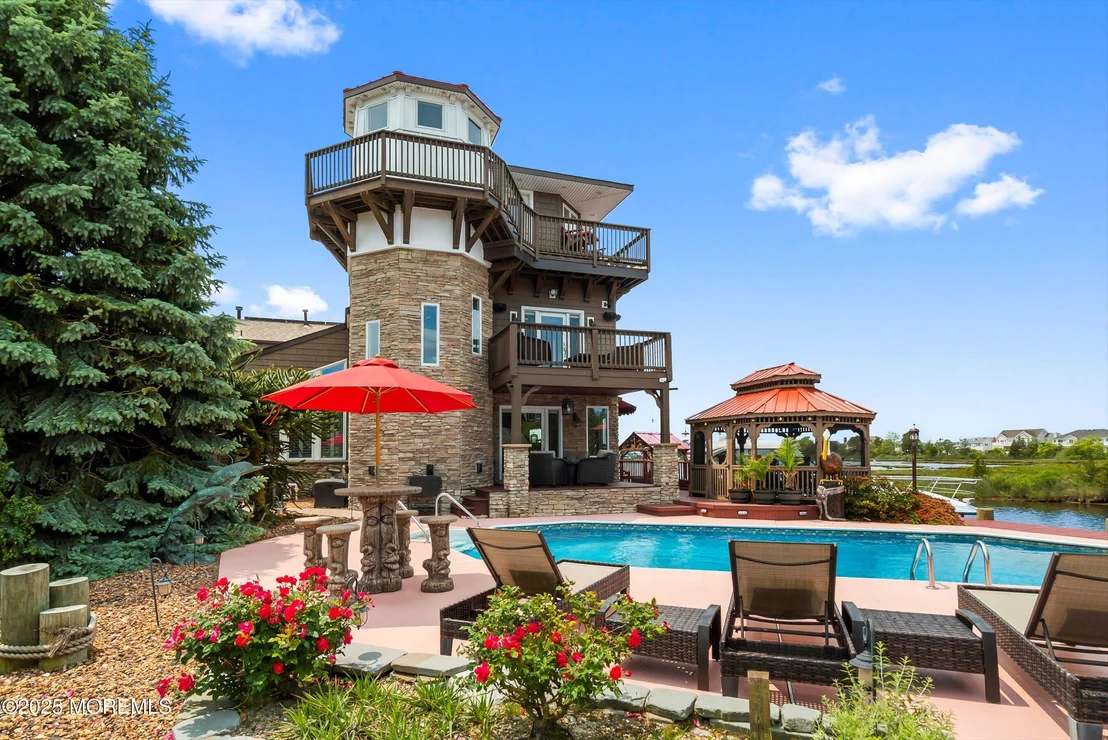 Photo of 54 Cedar Island Drive