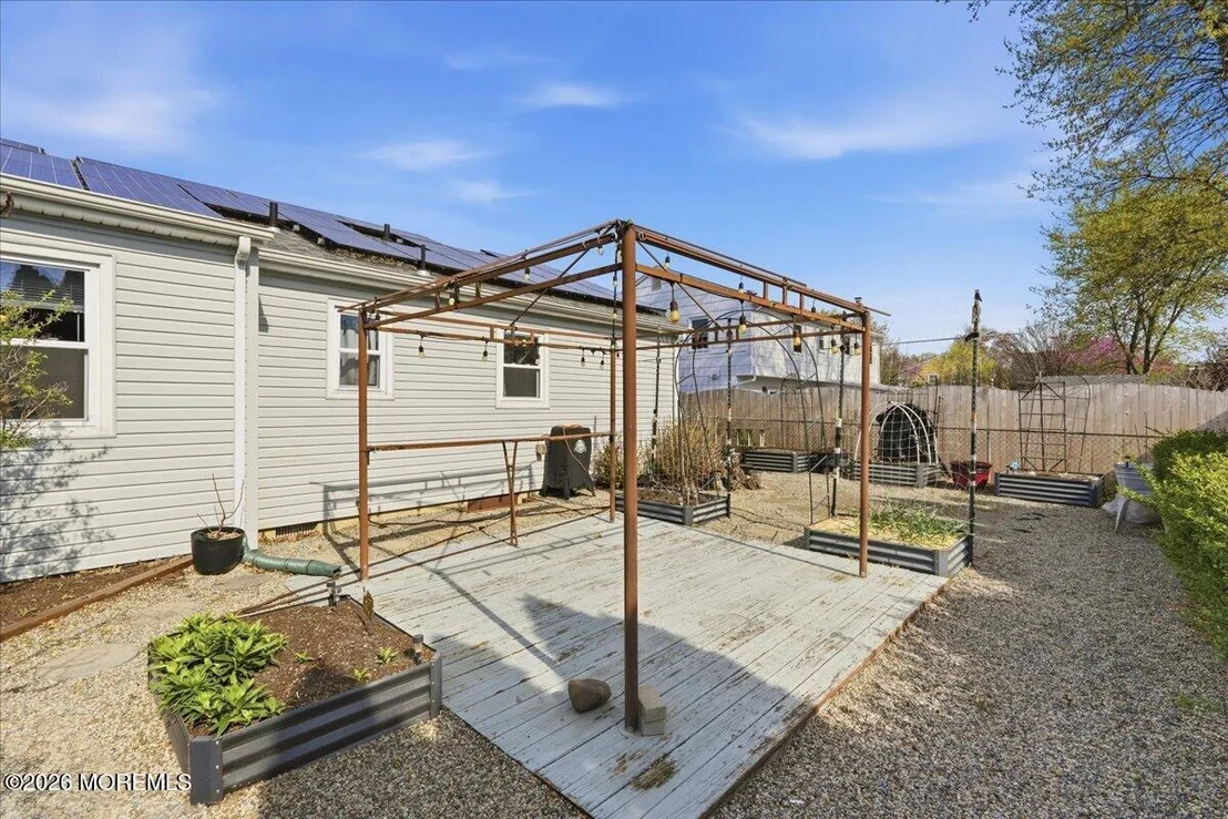 Photo of 503 Buttonwood Drive