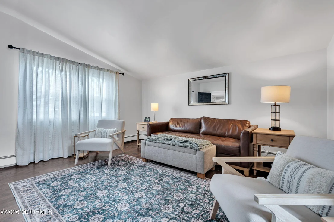 Photo of 82 Clearwater Drive