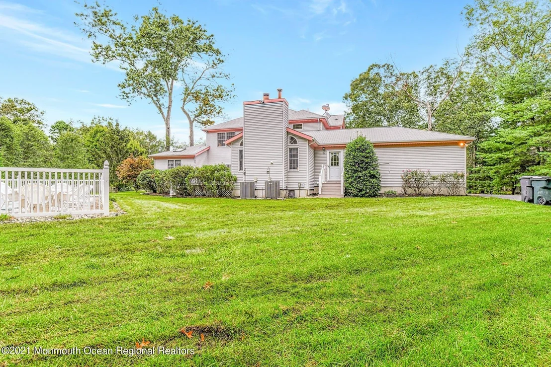 Photo of 1982 Leonard Drive