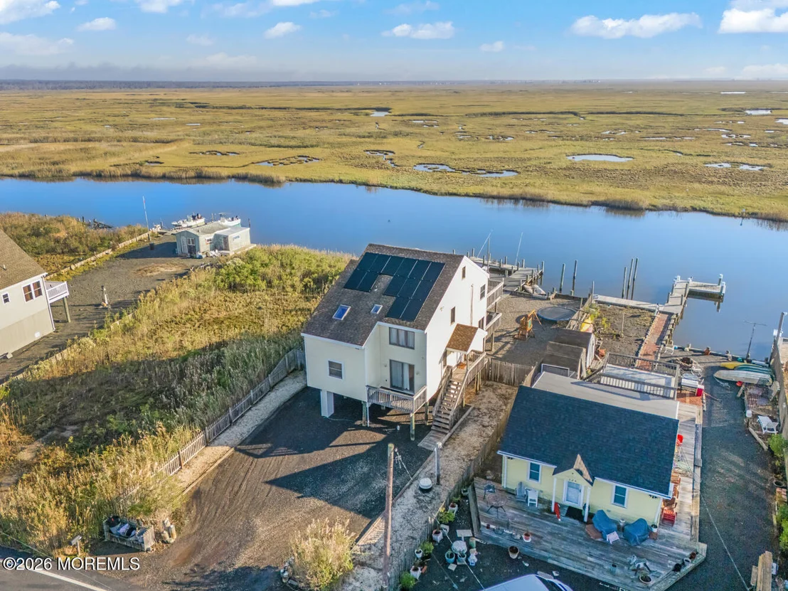 Photo of 322 Dock Road