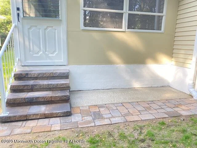 Photo of 182 Seaview Avenue