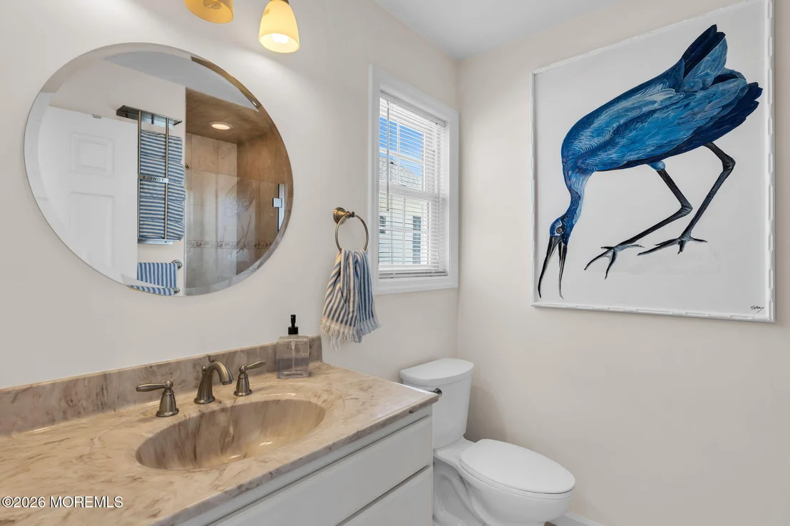 Photo of 115 W Tide Way
