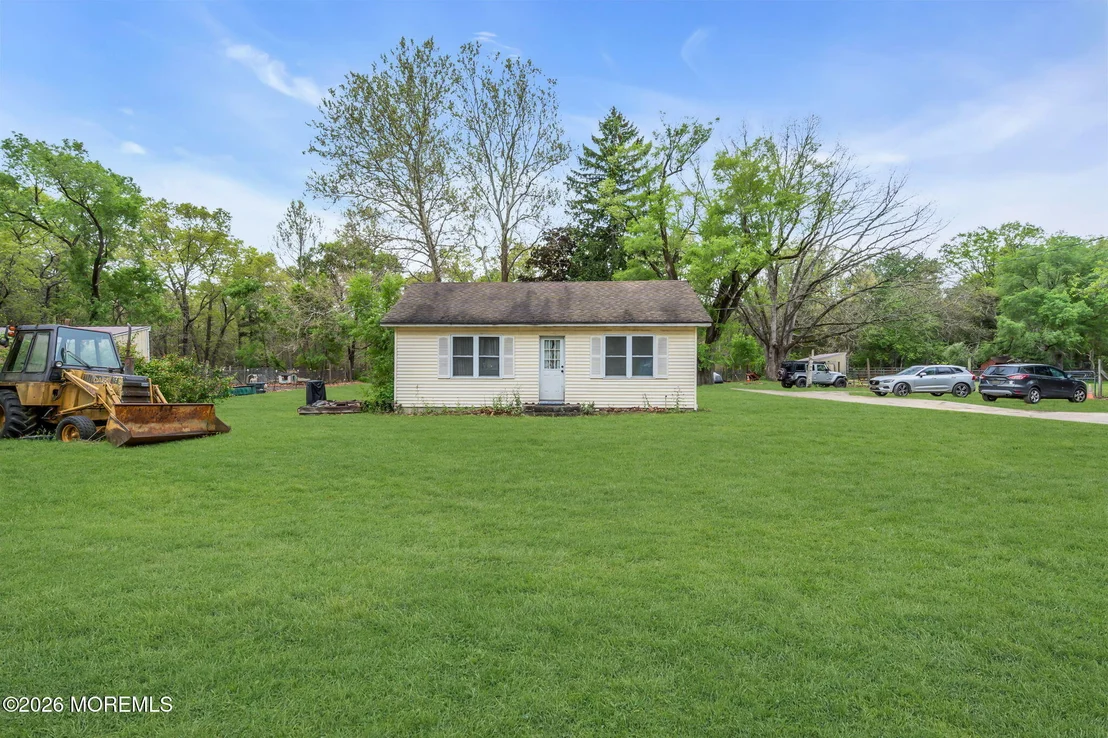 Photo of 3707 North Road