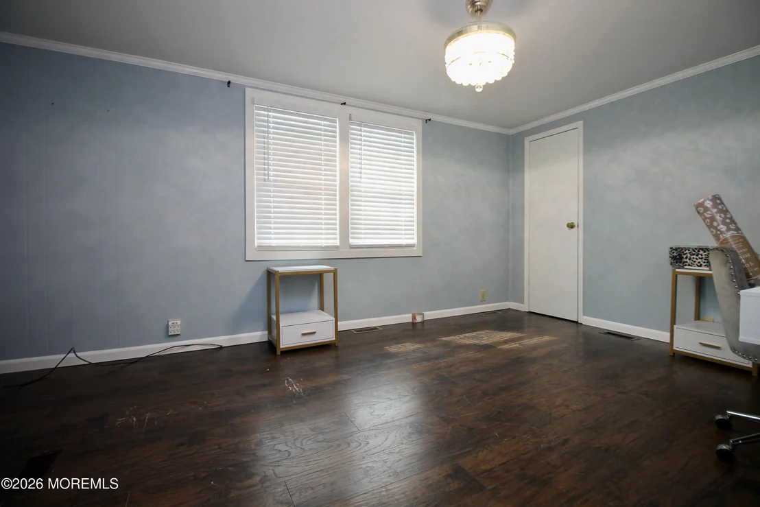 Photo of 562 Sara Drive