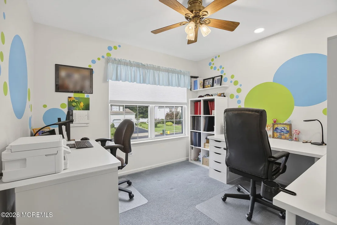 Photo of 452 Meadowood Road