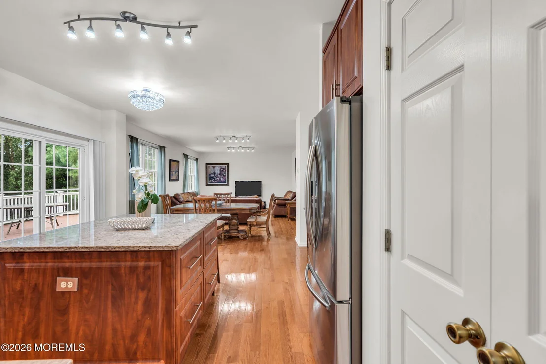 Photo of 102 Harvard Oval