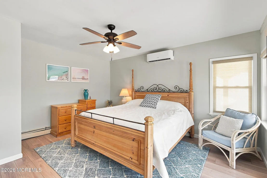 Photo of 216 Montclair Road S