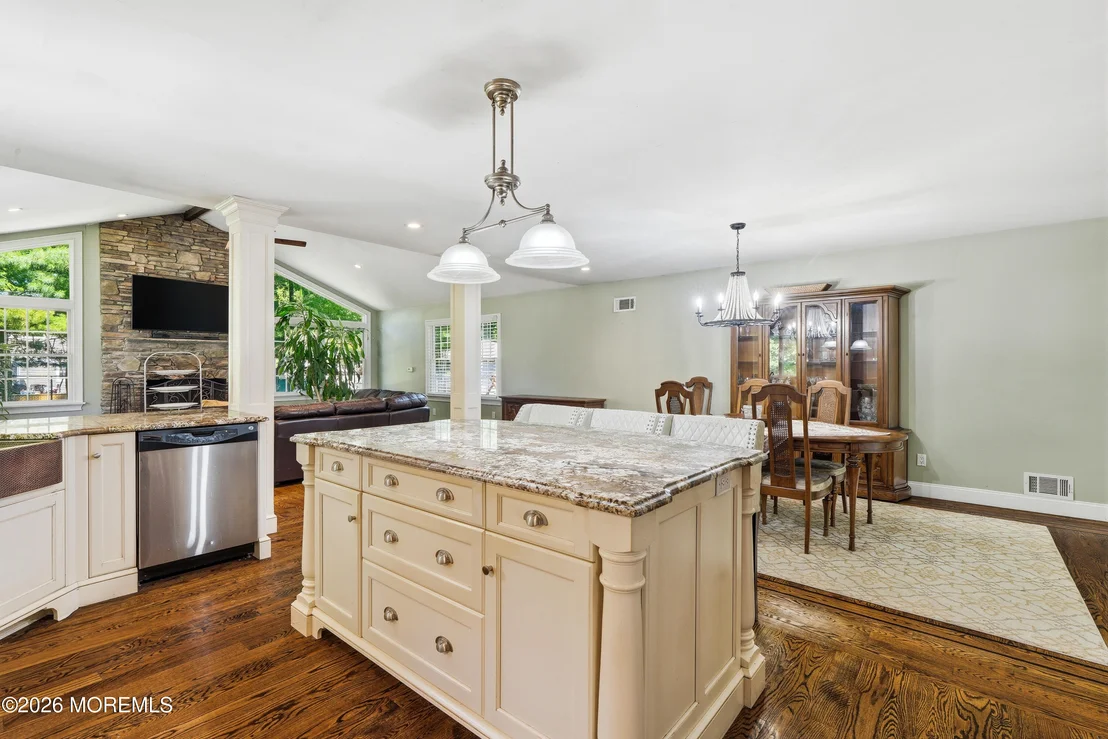 Photo of 558 Green Lane