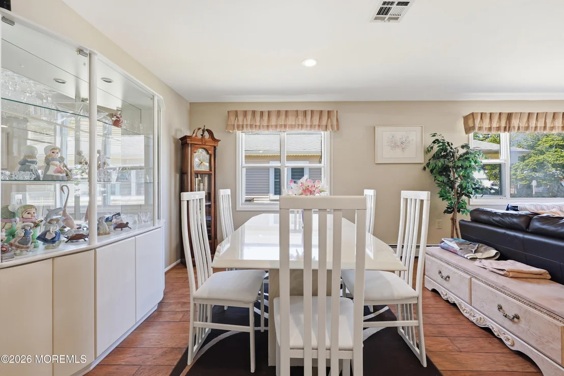 Photo of 78 Pulaski Boulevard