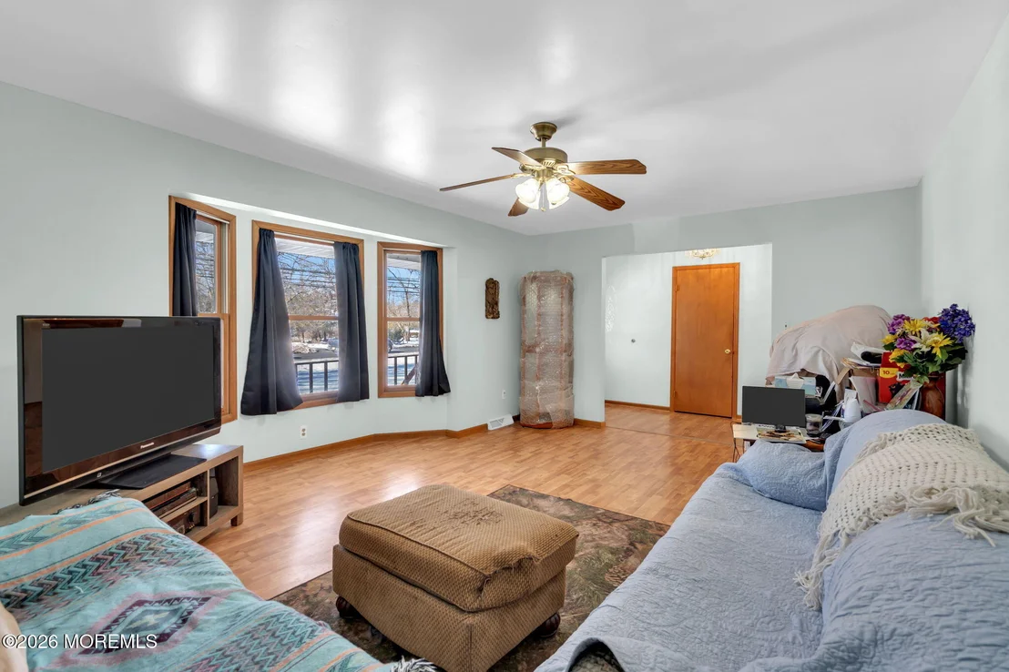 Photo of 177 Cedar Swamp Road