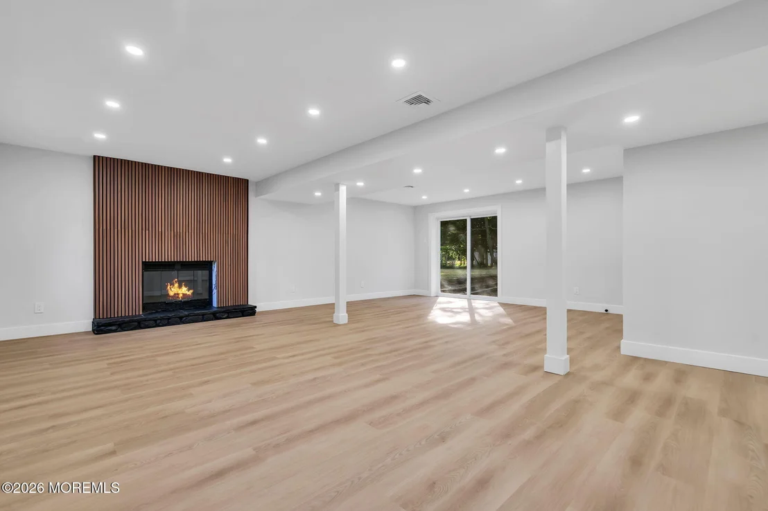 Photo of 415 S 1st Avenue