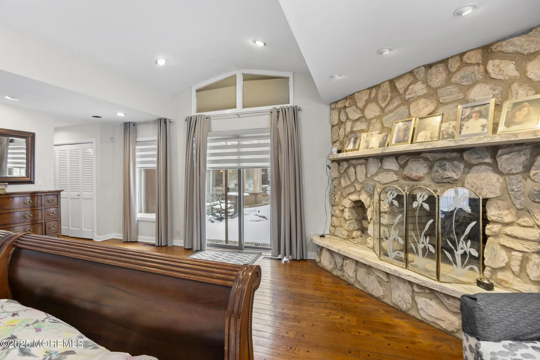Photo of 780 Green Valley Road